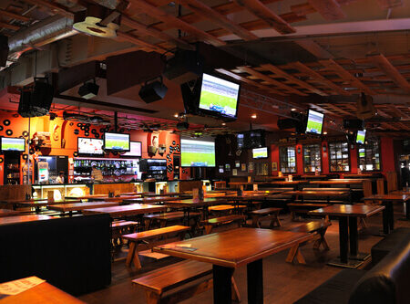 The Best Sports Bars in Indiana for Watching Games and Betting